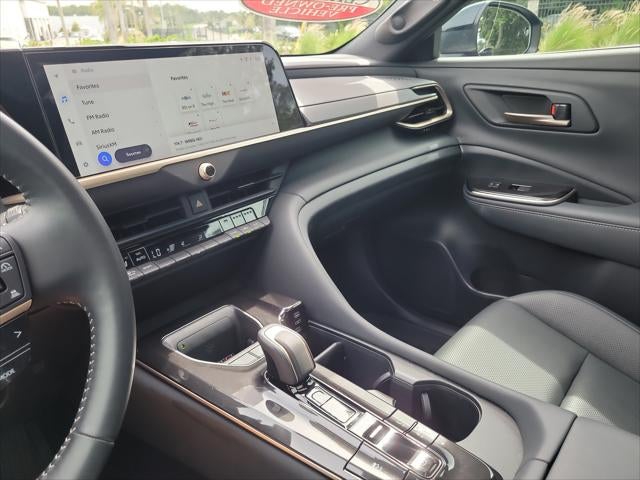 2025 Toyota Toyota Crown Signia Limited