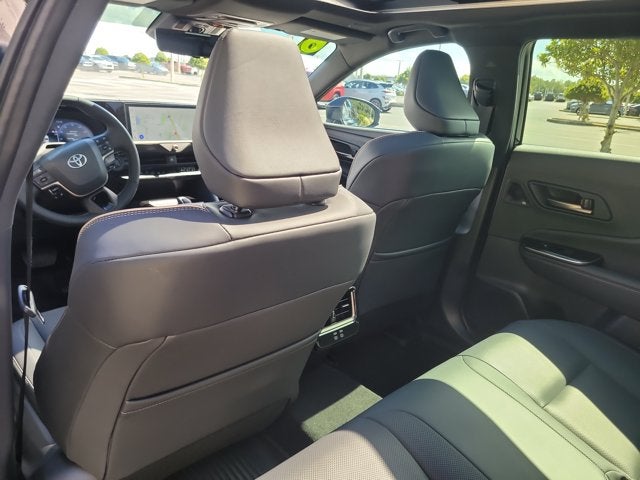 2026 Toyota Toyota Crown Signia XLE
