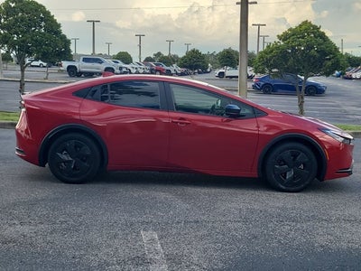 2025 Toyota Prius LE
