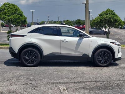 2026 Toyota C-HR SE