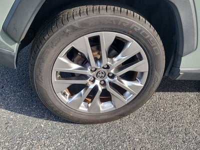 2021 Toyota RAV4 XLE Premium