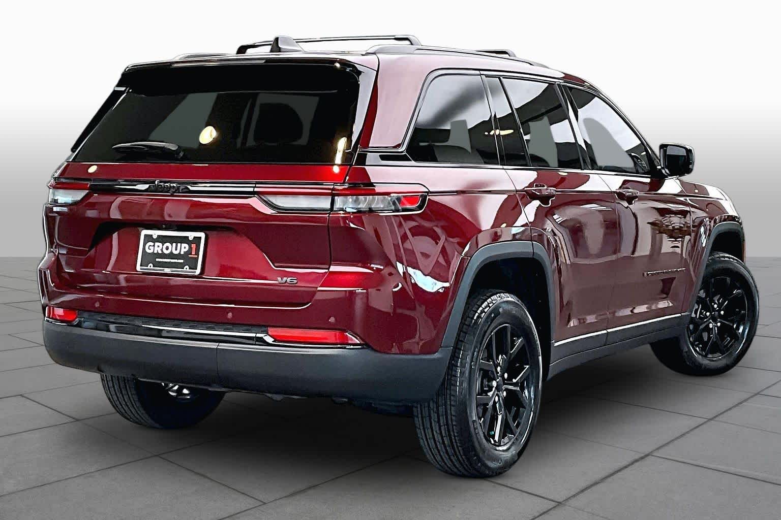 2025 Jeep Grand Cherokee Altitude