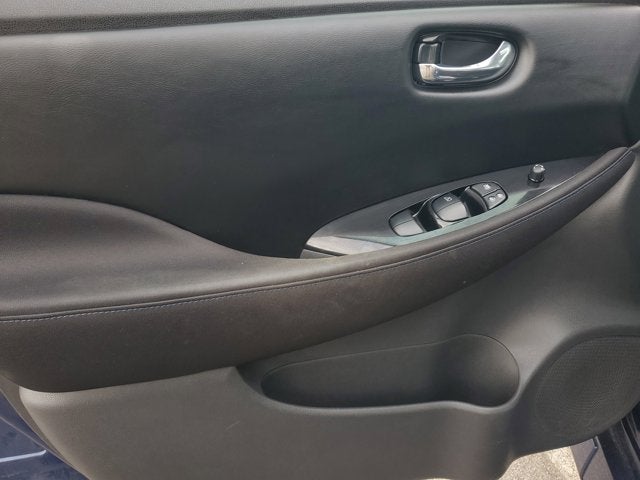 2018 Nissan LEAF SV