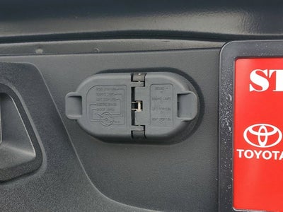 2022 Toyota Tacoma 2WD SR5