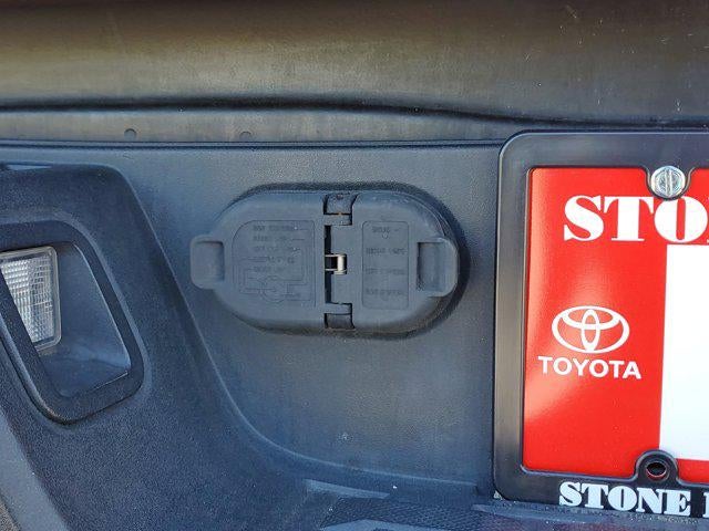 2022 Toyota Tacoma 2WD SR5