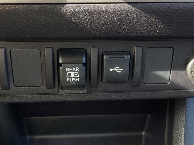 2021 Toyota Tacoma 2WD SR5