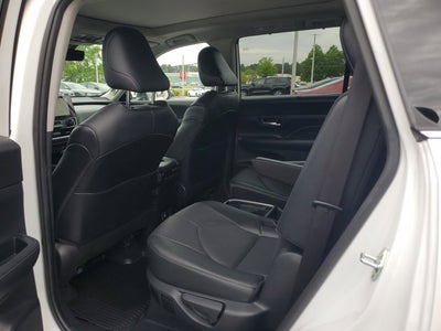 2025 Toyota Grand Highlander XLE