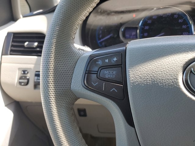 2011 Toyota Sienna XLE AAS