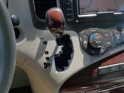2011 Toyota Sienna XLE AAS