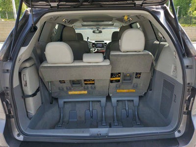2011 Toyota Sienna XLE AAS