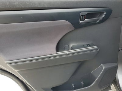 2021 Toyota Highlander L
