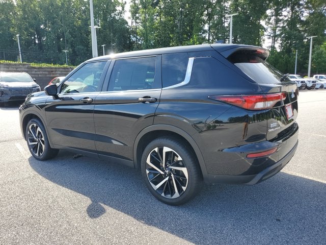 2022 Mitsubishi Outlander ES