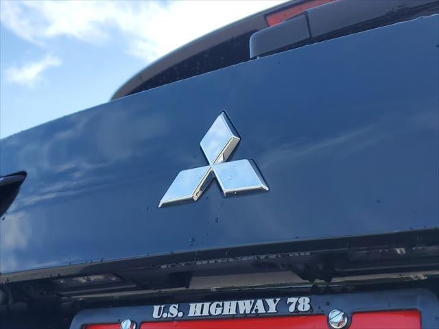 2022 Mitsubishi Outlander ES