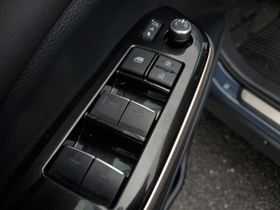 2025 Toyota Crown Signia Limited