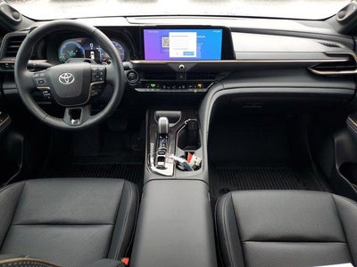 2025 Toyota Crown Signia Limited