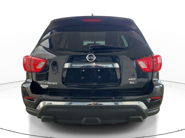 2019 Nissan Pathfinder SL