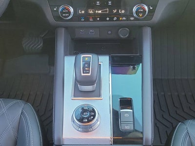 2024 Mitsubishi Outlander SEL