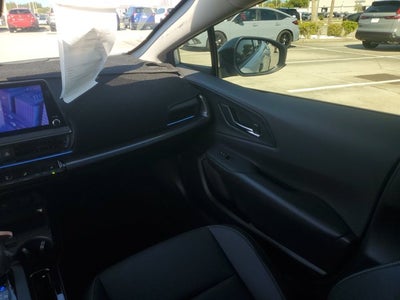 2025 Toyota Prius LE