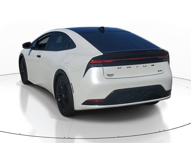 2025 Toyota Prius LE