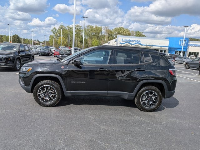 2025 Jeep Compass Trailhawk