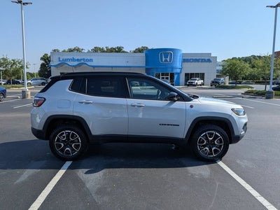 2025 Jeep Compass Trailhawk