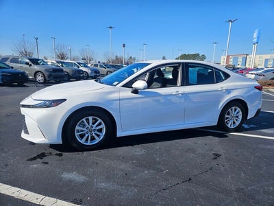 2025 Toyota Camry LE