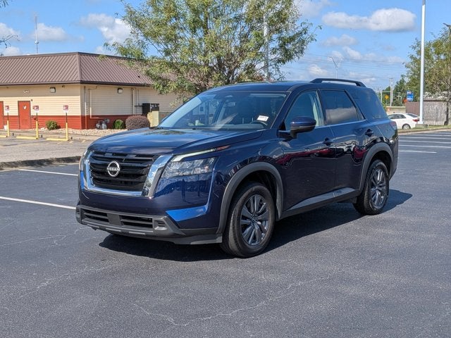 2024 Nissan Pathfinder SV