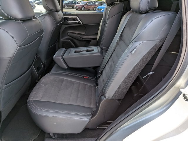 2024 Mitsubishi Outlander SE Black Edition