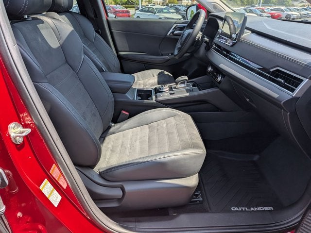 2023 Mitsubishi Outlander PHEV SE