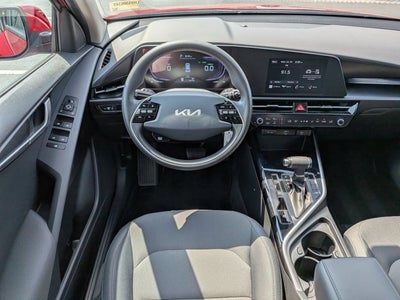 2025 Kia Niro LX