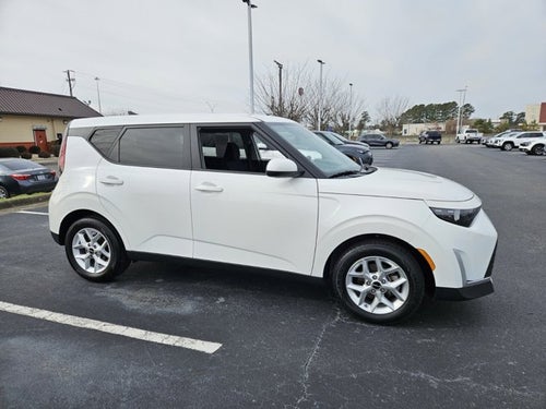 2024 Kia Soul LX