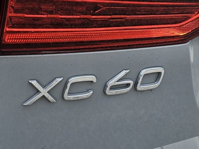 2024 Volvo XC60 Ultimate Dark Theme