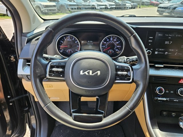 2024 Kia Carnival LX