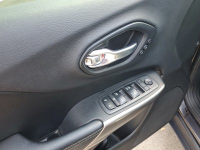 2019 Jeep Cherokee Base
