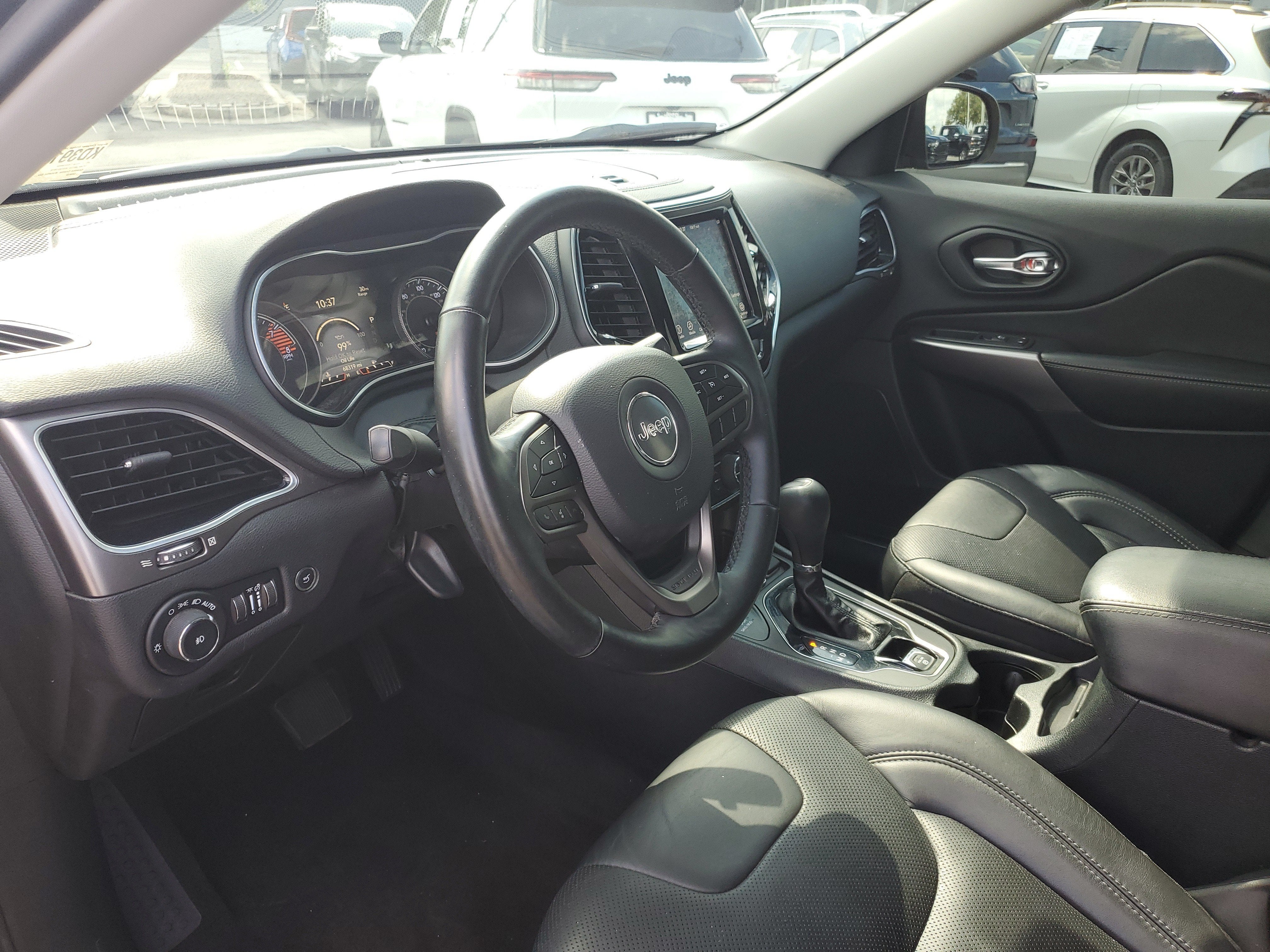 2019 Jeep Cherokee Base