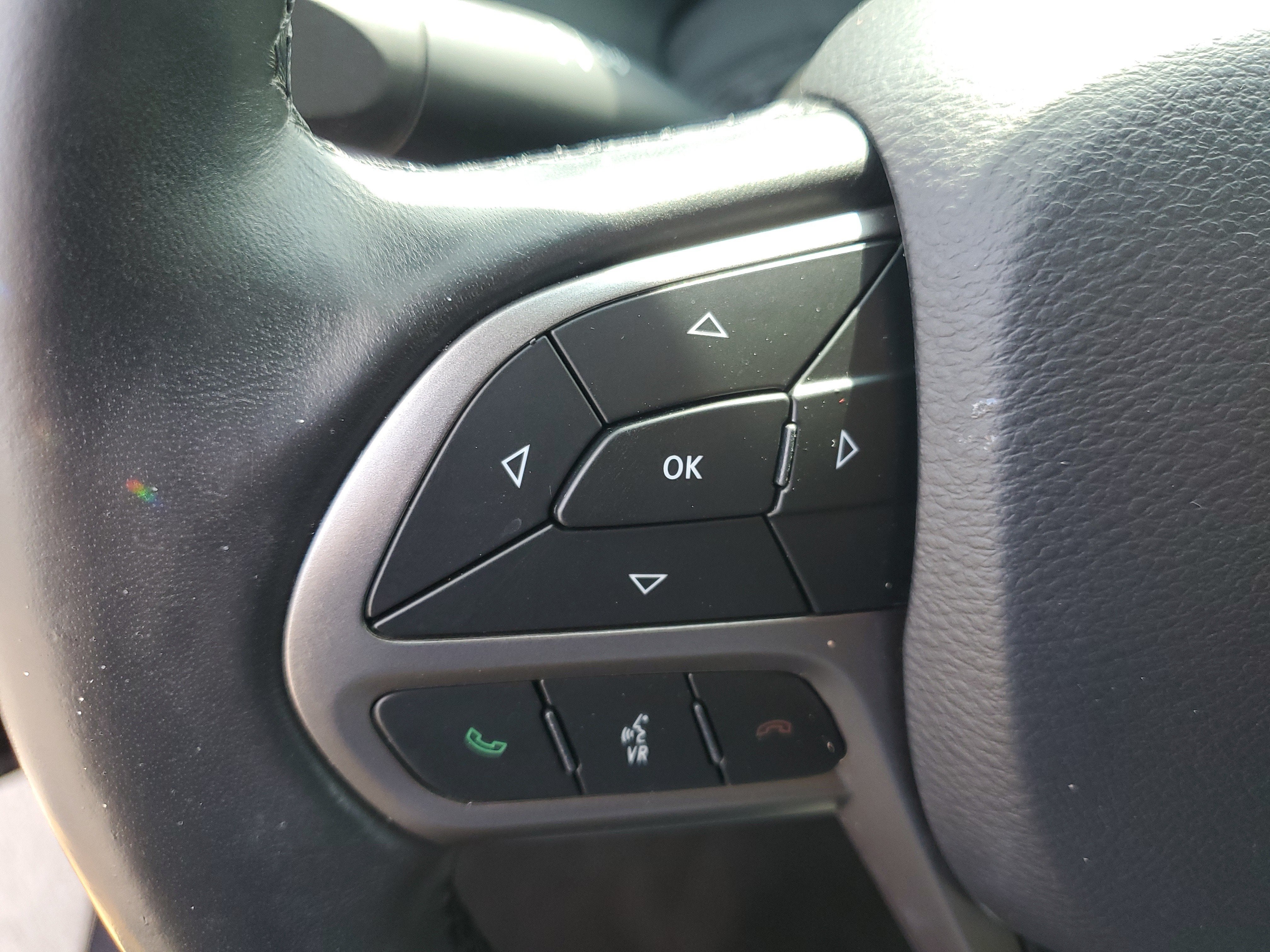 2019 Jeep Cherokee Base