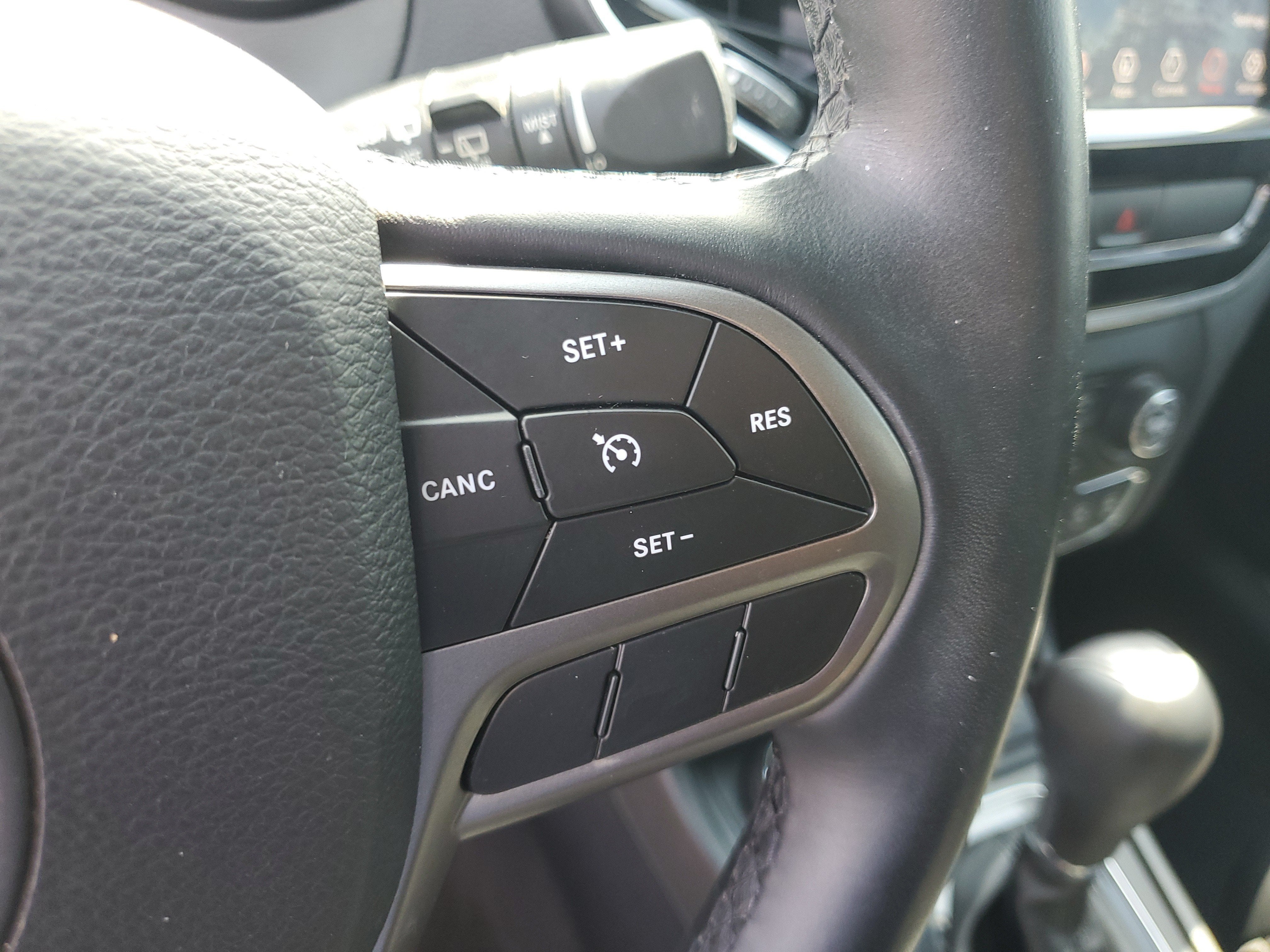 2019 Jeep Cherokee Base