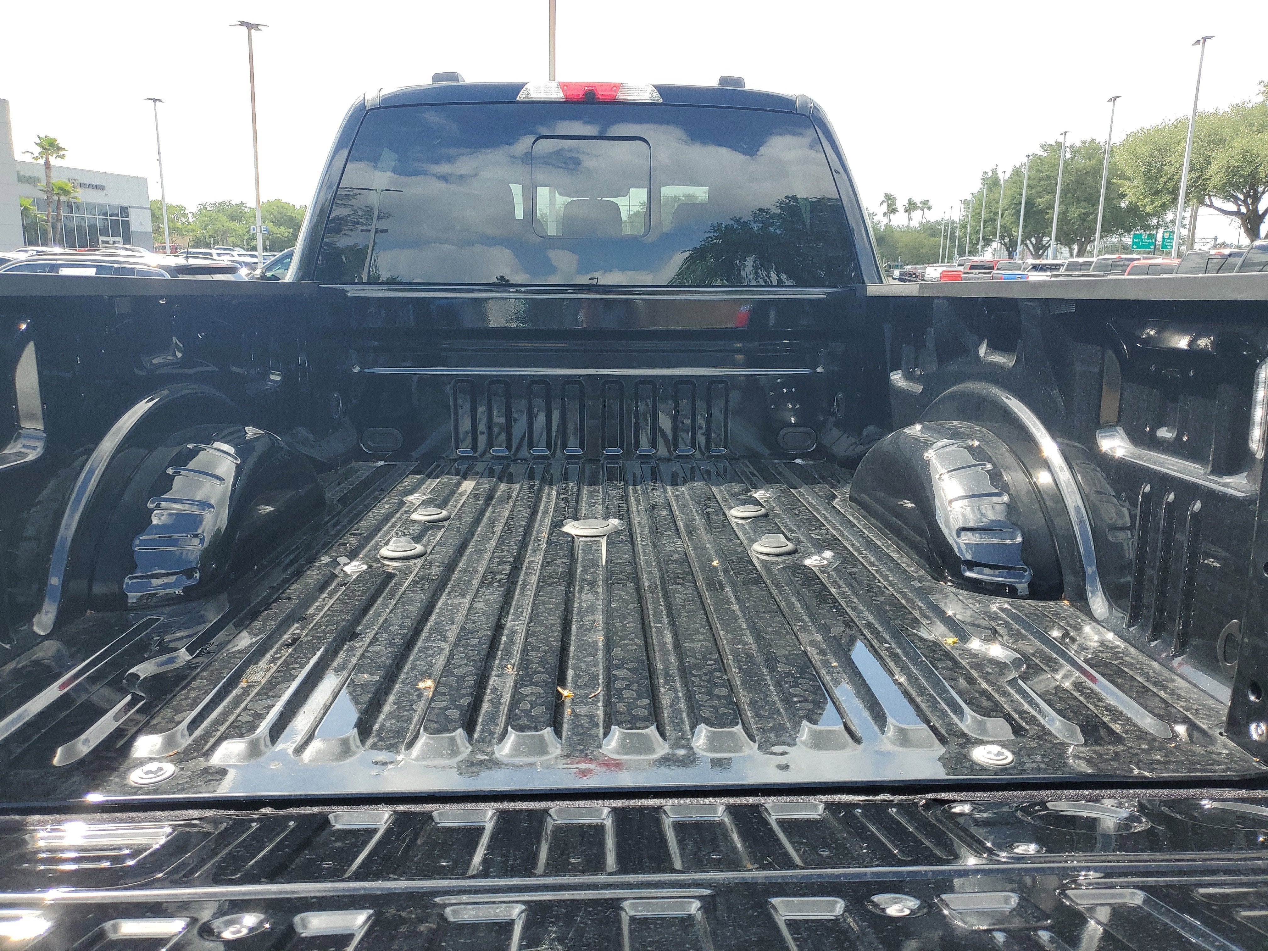 2024 Ford Super Duty F-350 SRW LARIAT