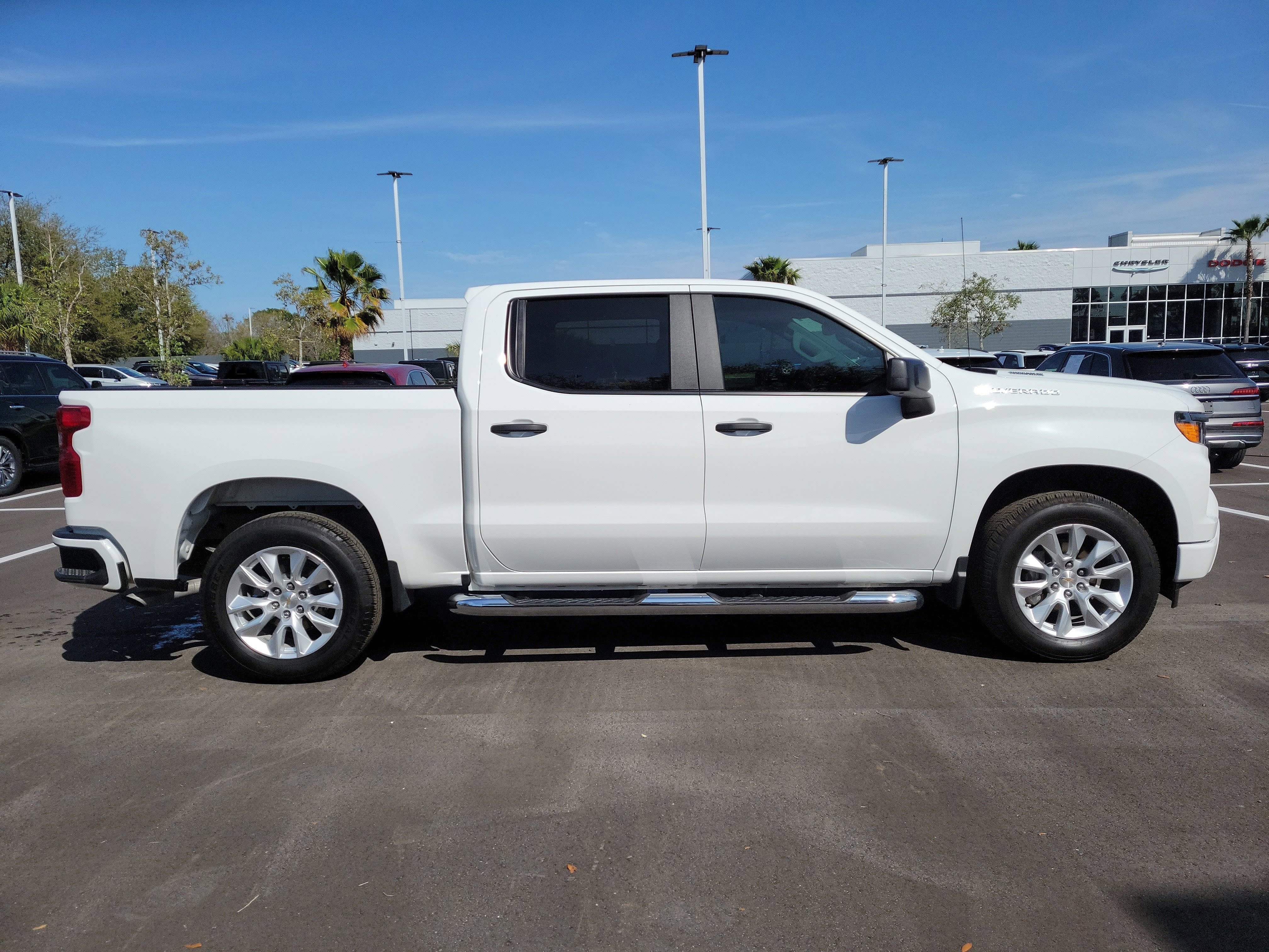 2025 Chevrolet Silverado 1500 Custom