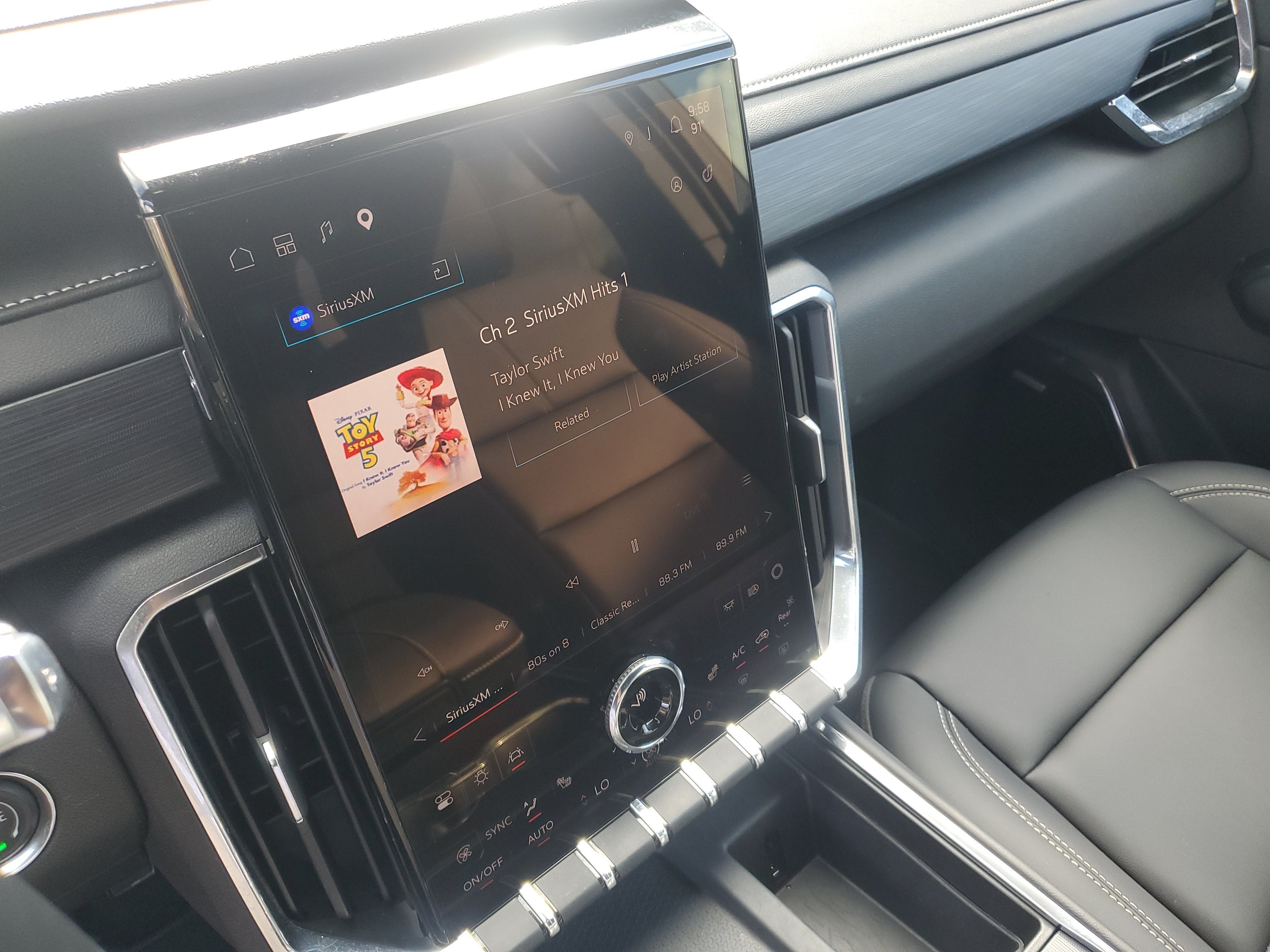 2025 GMC Acadia FWD Elevation