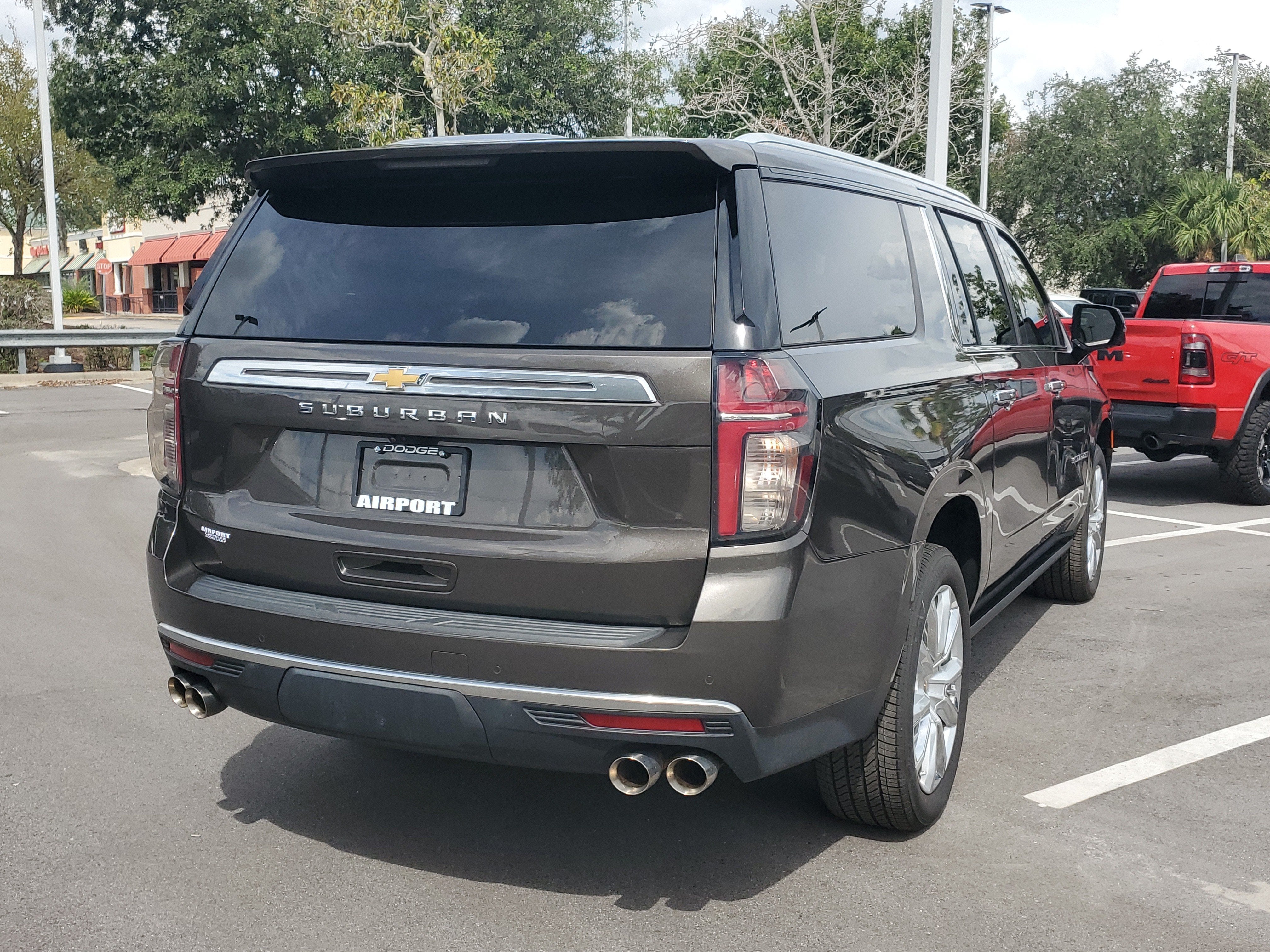 2021 Chevrolet Suburban High Country