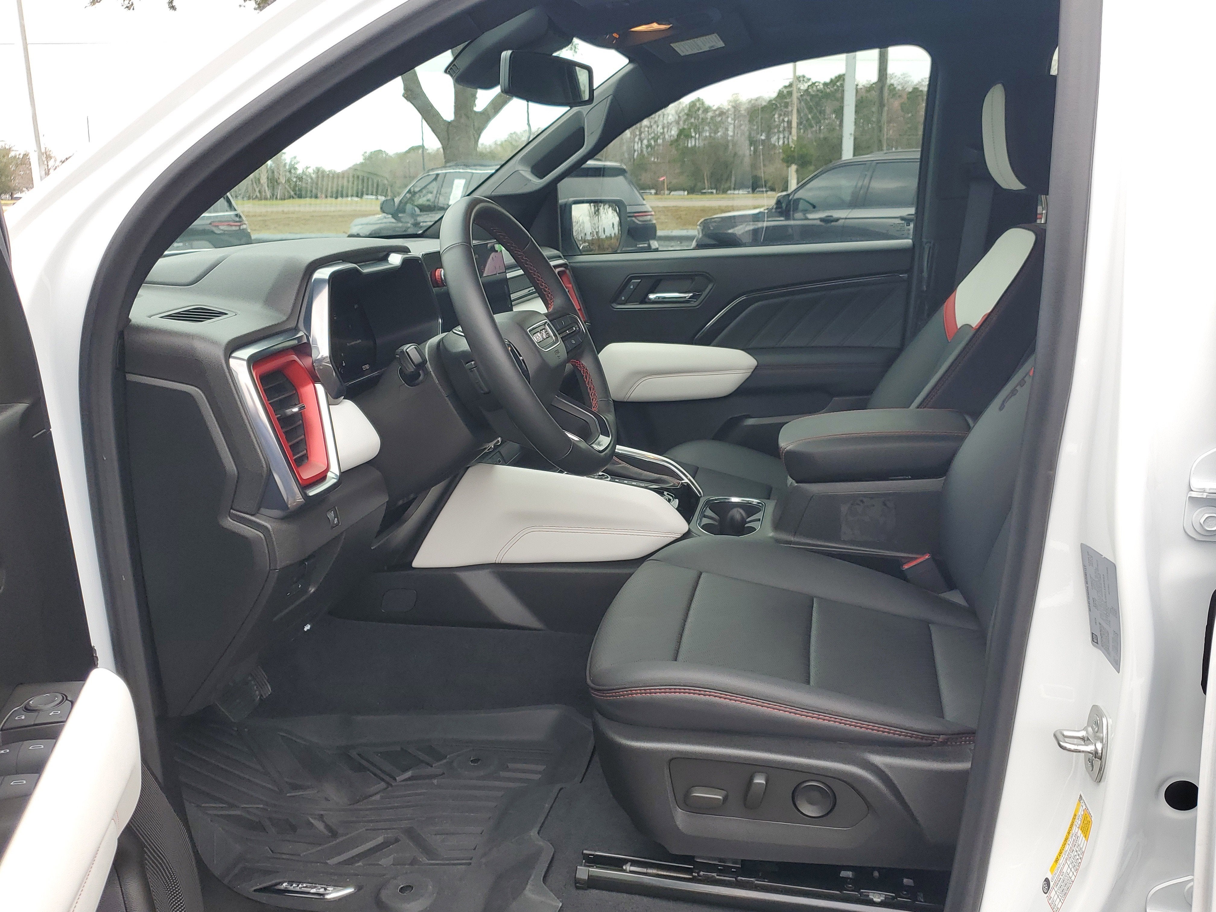 2024 GMC Canyon 4WD AT4X