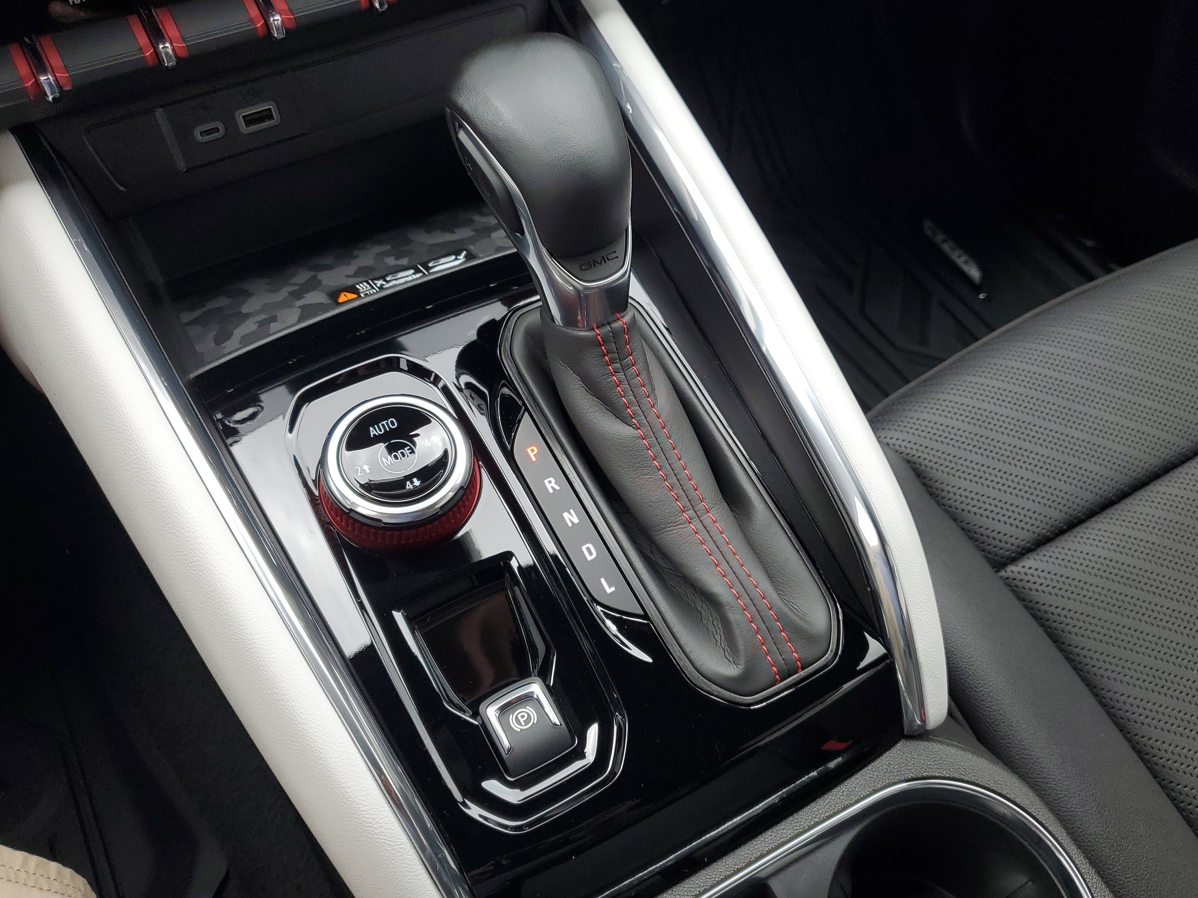 2024 GMC Canyon 4WD AT4X