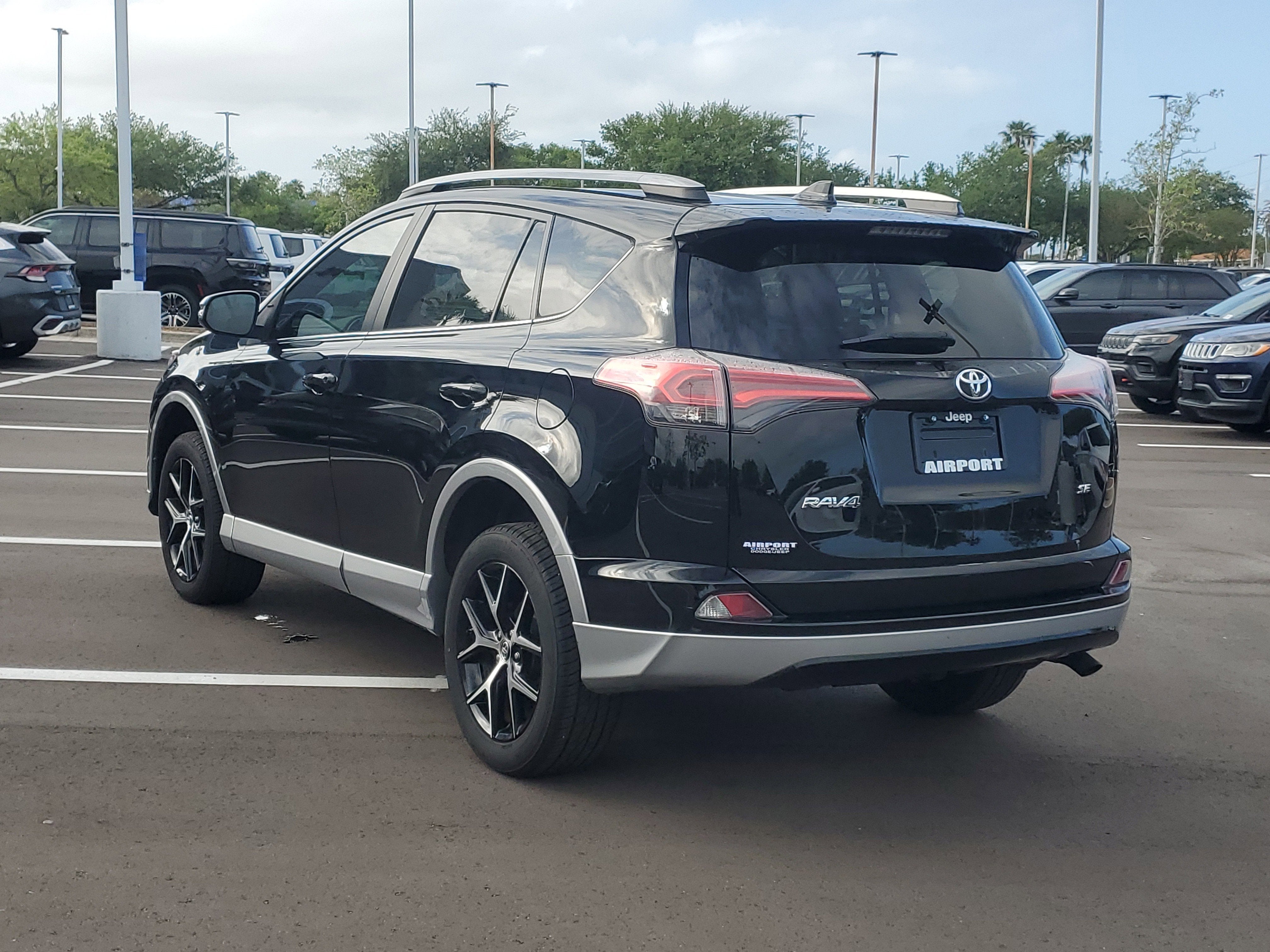 2018 Toyota RAV4 SE