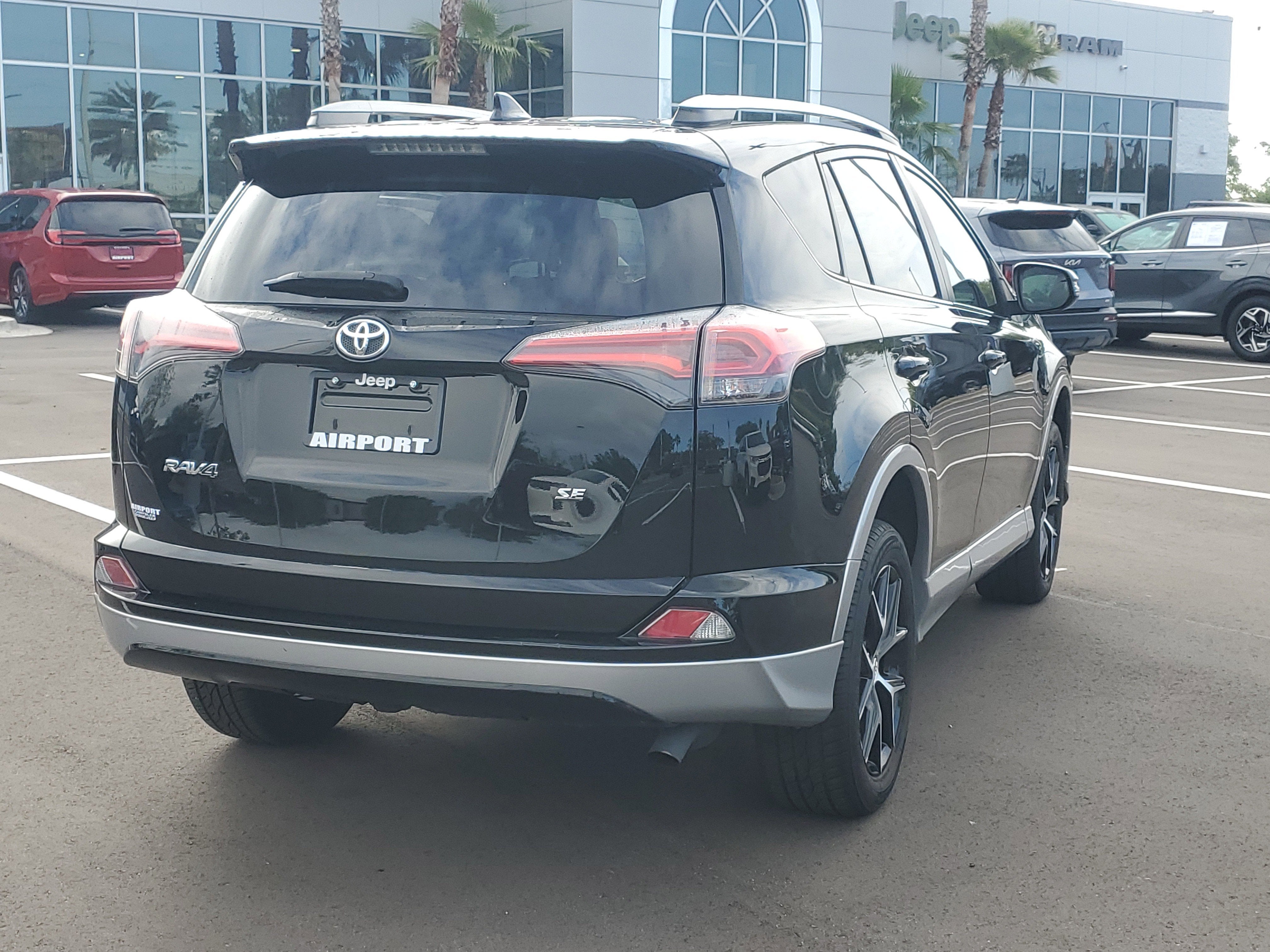 2018 Toyota RAV4 SE