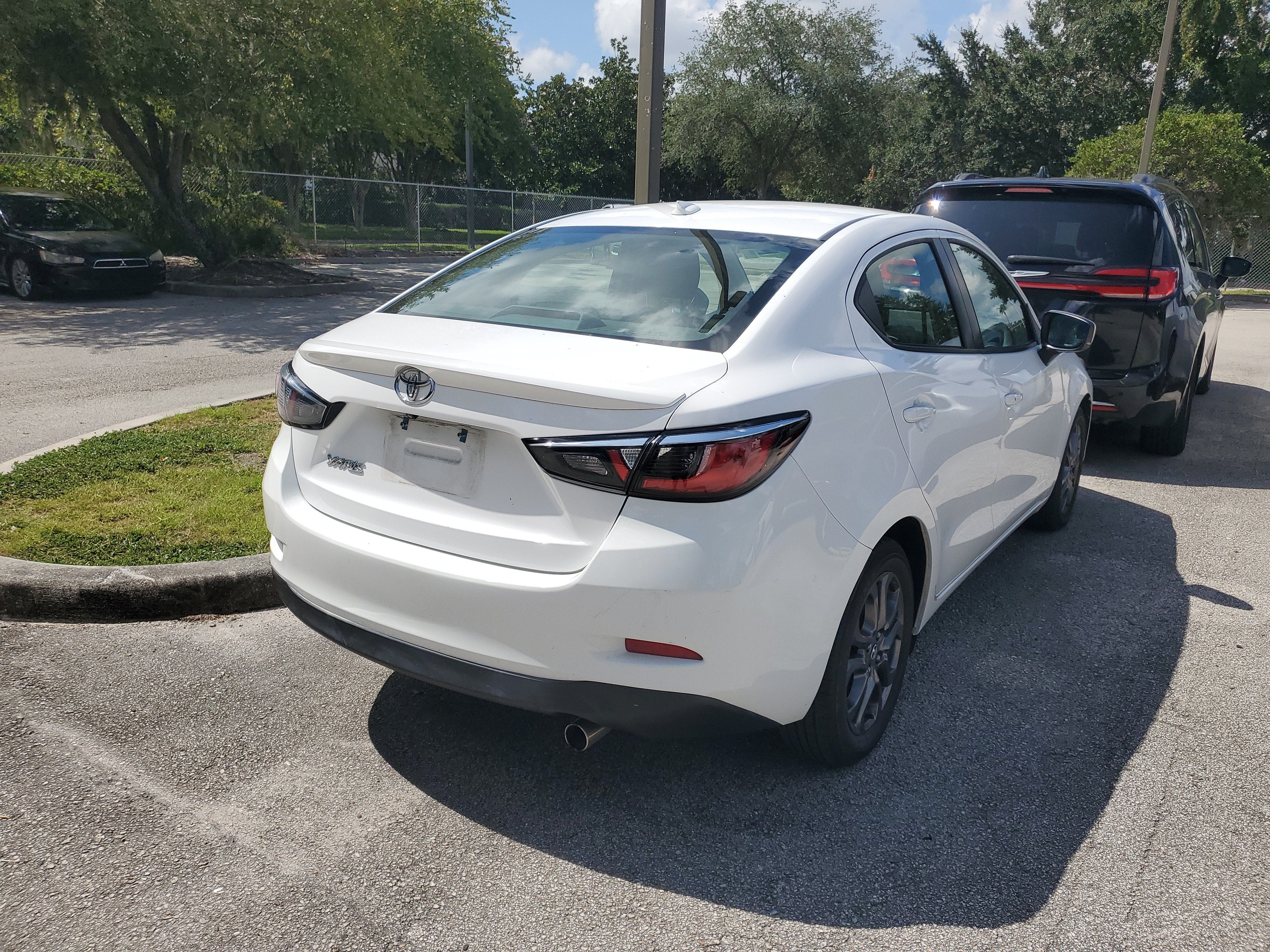 2019 Toyota Yaris Sedan LE