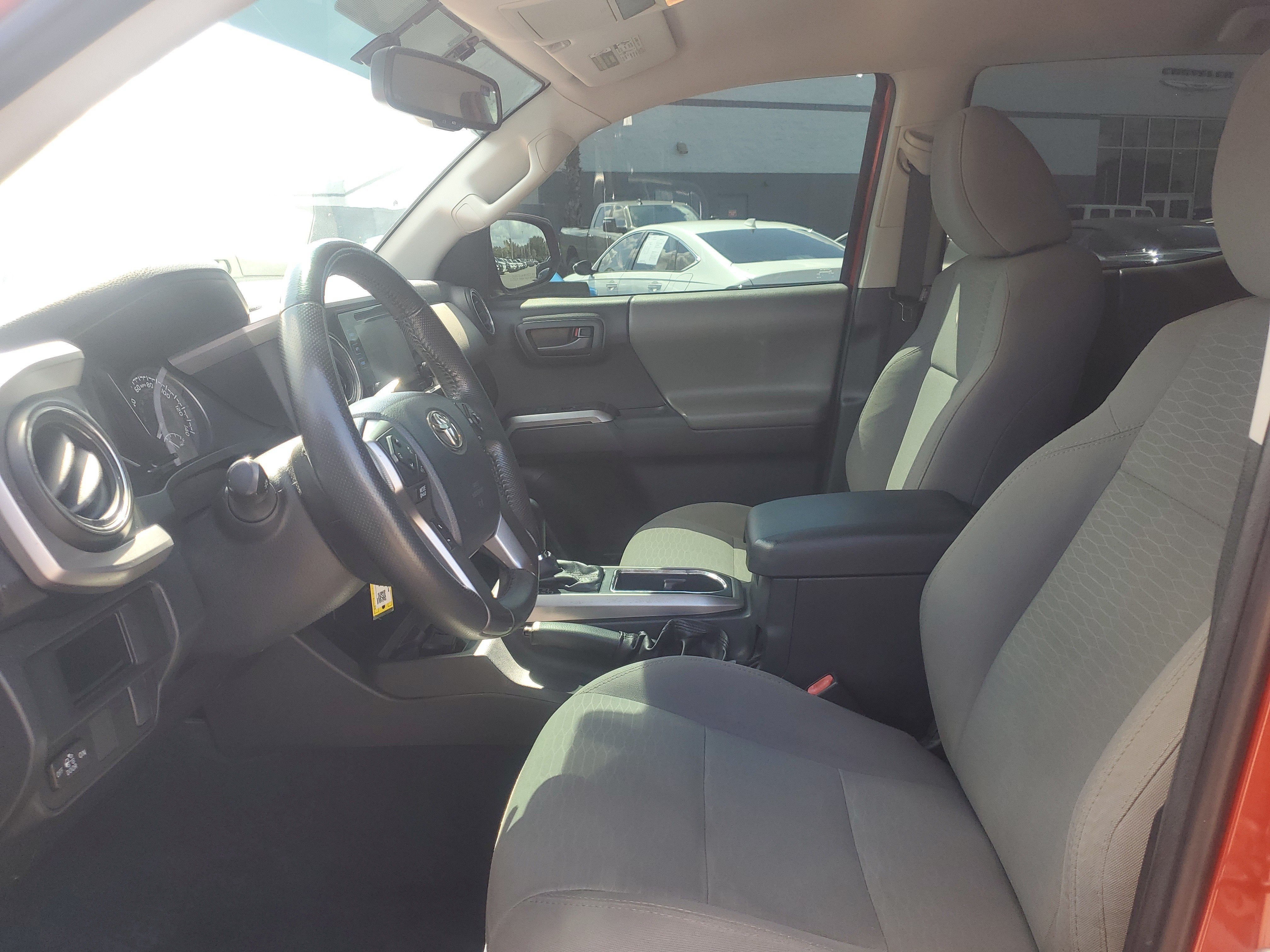 2017 Toyota Tacoma SR5