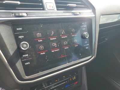 2022 Volkswagen Tiguan SE R-Line Black