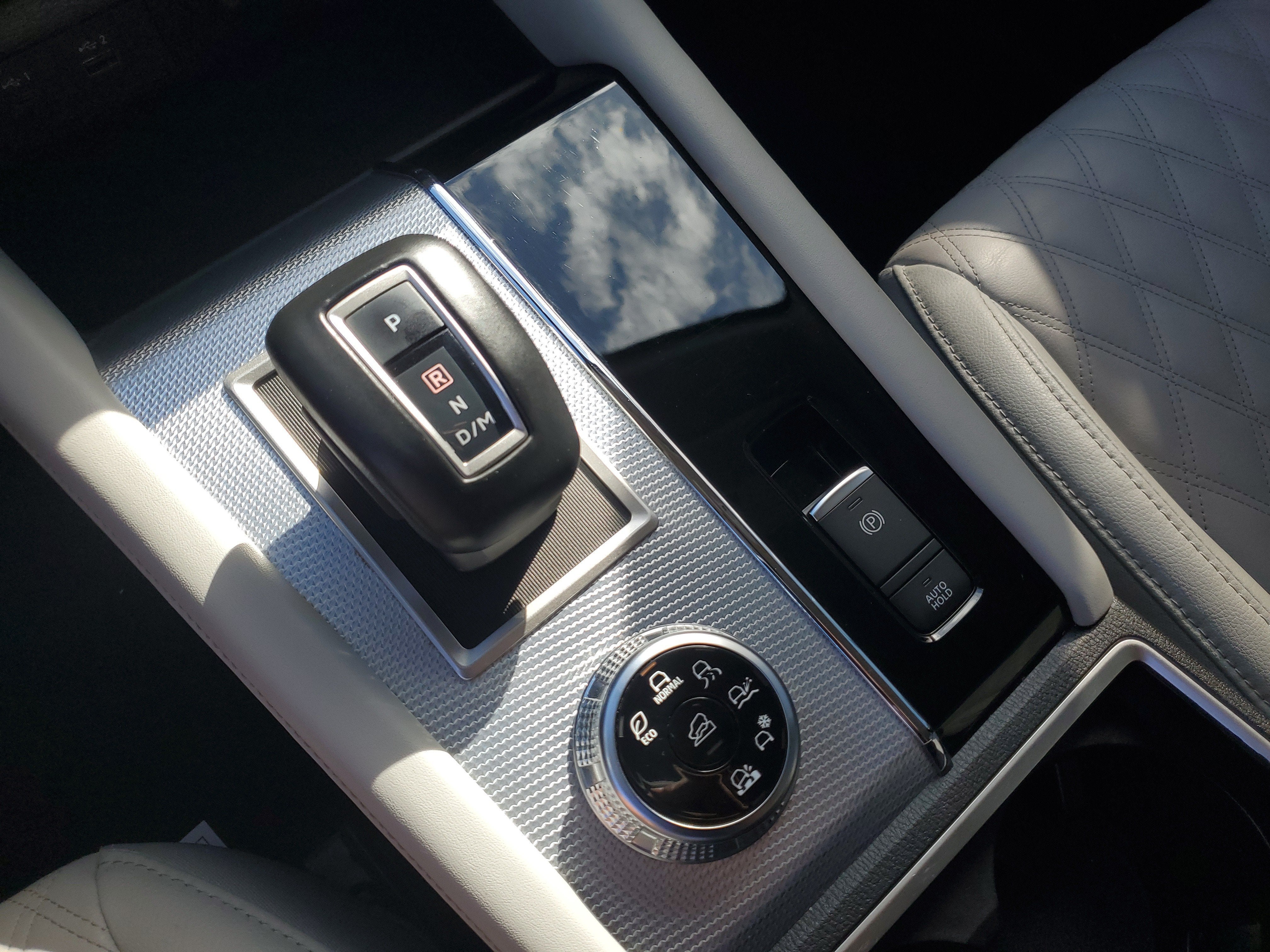 2023 Mitsubishi Outlander SEL