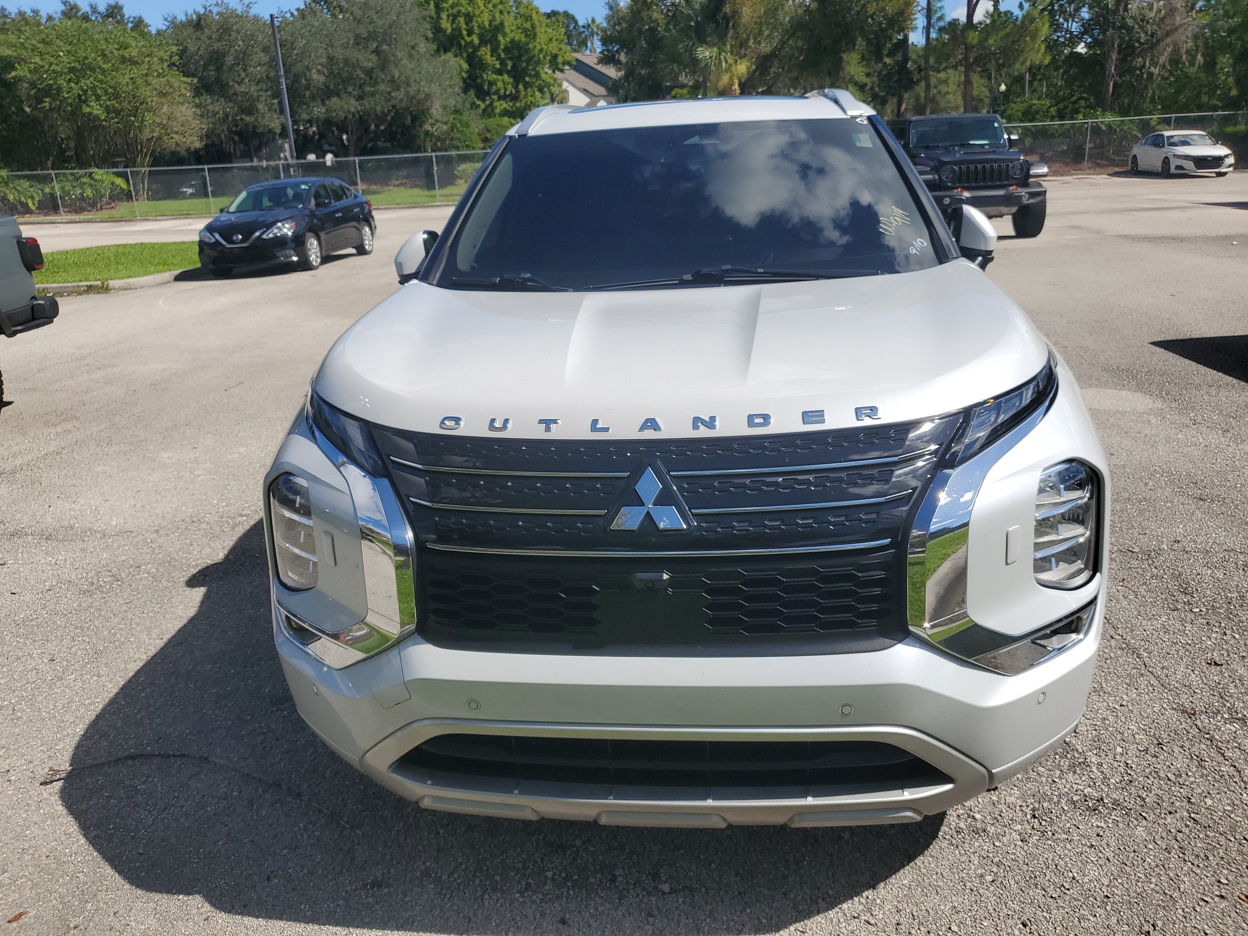 2023 Mitsubishi Outlander SEL